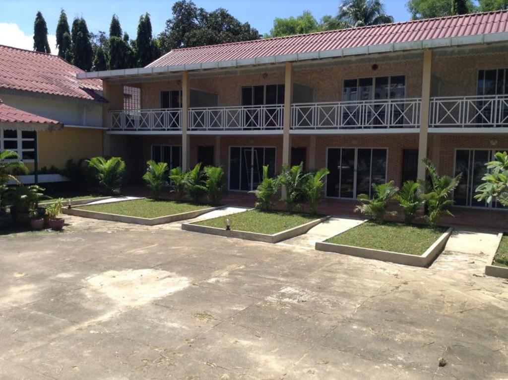 French Garden Resort シアヌークビル エクステリア 写真