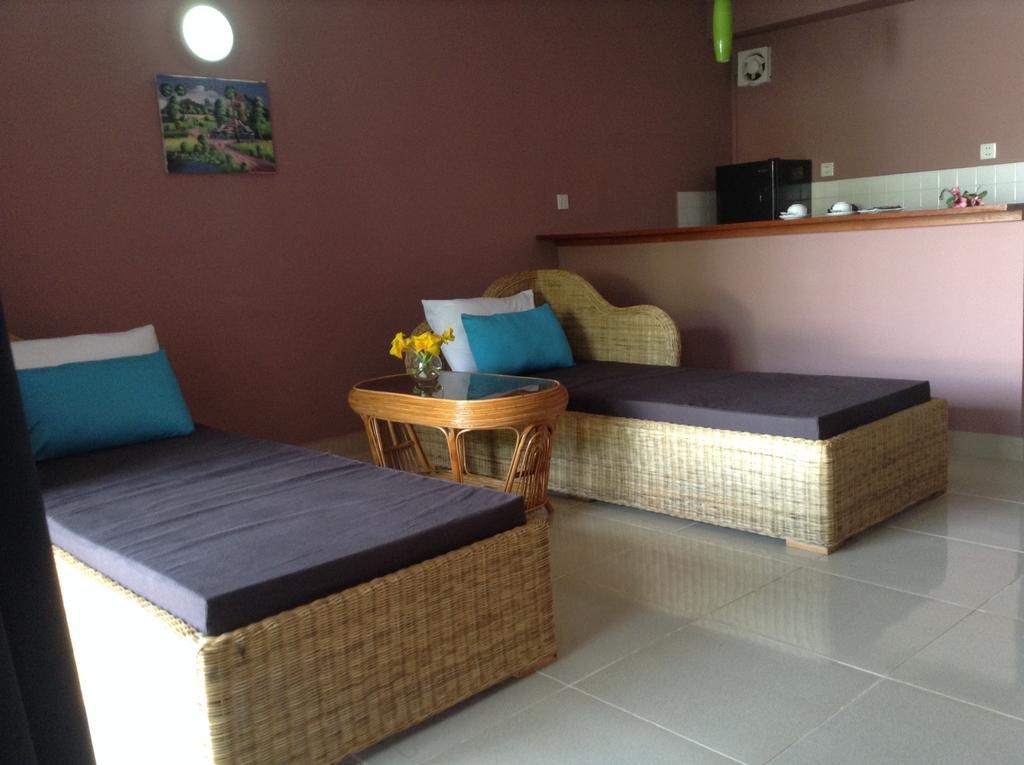 French Garden Resort シアヌークビル 部屋 写真