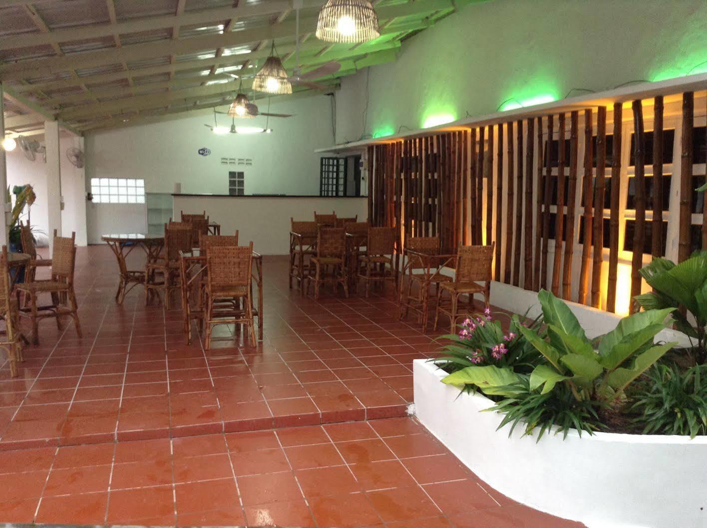 French Garden Resort シアヌークビル エクステリア 写真